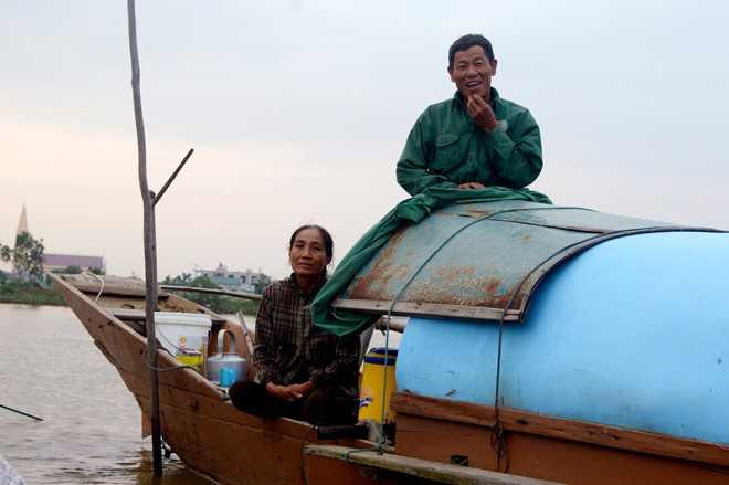 Xom chai khong ho khau giua long thi xa hinh anh 8