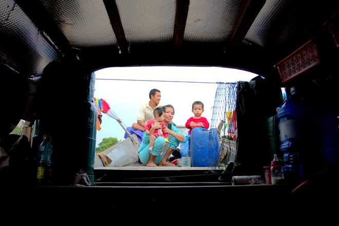 Xom chai khong ho khau giua long thi xa hinh anh 4