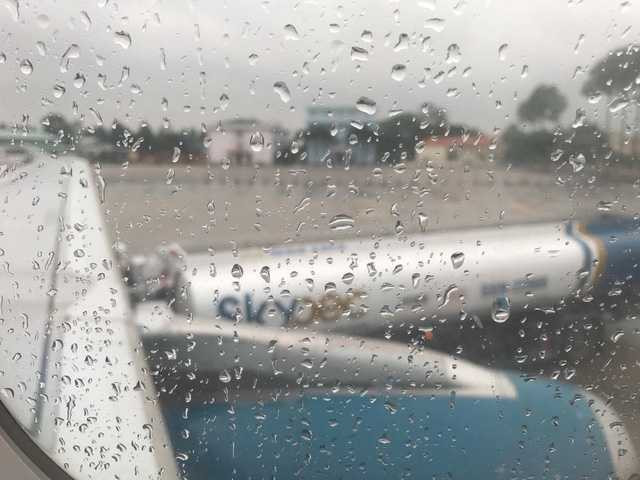 Chuyến bay đã 2 lần hạ cánh không thành vì trời mưa lớn, gió giật, mây mù nên phải quay lại TPHCM