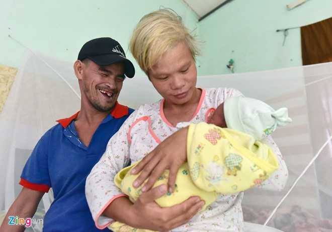 To am cua anh chong khoeo va chi vo cam diec hinh anh 4