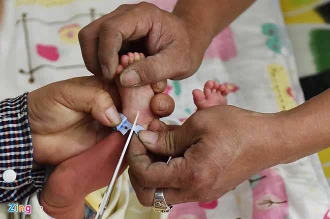 To am cua anh chong khoeo va chi vo cam diec hinh anh 7