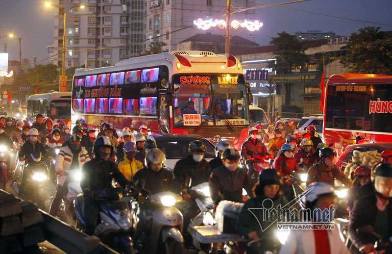 Hà Nội: Kẹt cứng cửa ngõ phía Nam chiều cuối năm