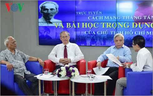 dai tieng noi viet nam 3 thap nien khong ngung doi moi sang tao hinh 3