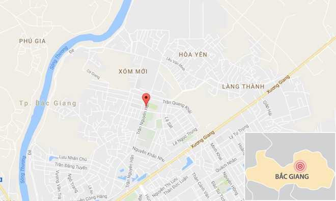 Chong ngao da nhot vo con vao nha roi cham lua dot hinh anh 1