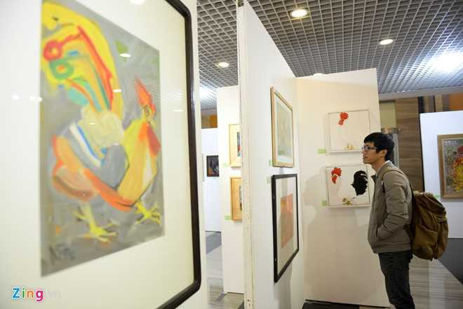 Trien lam 60 tac pham hinh tuong ga don Tet Dinh Dau hinh anh 3