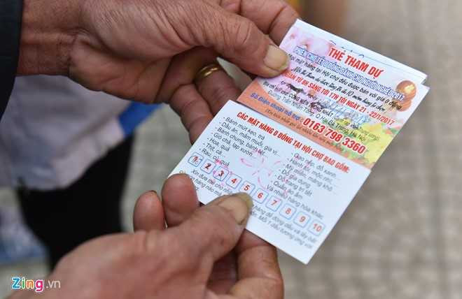 Nguoi ngheo vui ve sam Tet o phien cho 0 dong hinh anh 4