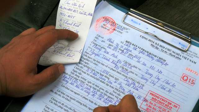 Trong năm 2016, Phòng CSGT - CATP Hà Nội phát hiện, xử lý 1907 trường hợp vi phạm quy định về nồng độ cồn. Từ đầu năm 2017 đến nay, đã có 193 trường hợp tương tự bị xử lý.