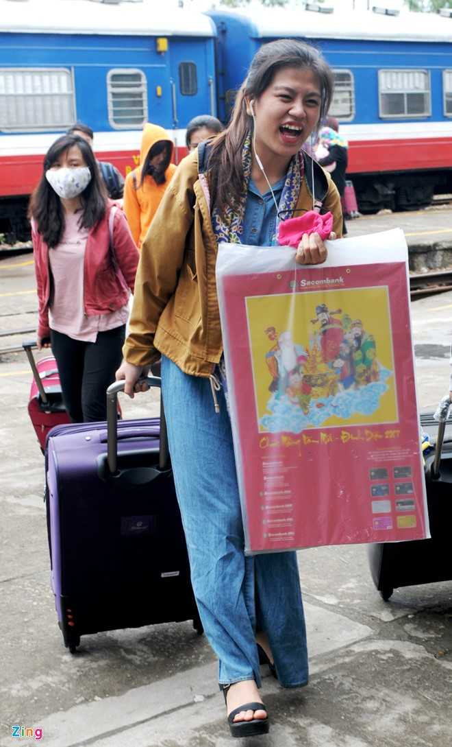 Phut nguoi doan tu o nha ga ngay can Tet hinh anh 5