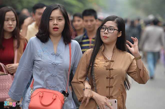 Dan van phong, gioi kinh doanh do xo le phu ngay dau di lam hinh anh 4