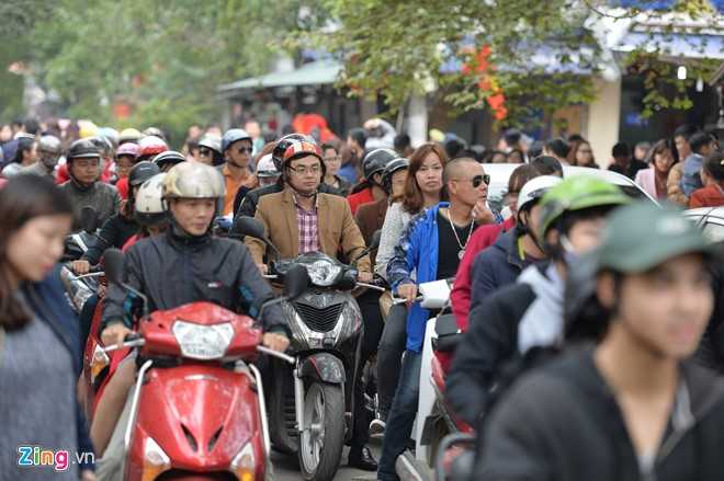 Dan van phong, gioi kinh doanh do xo le phu ngay dau di lam hinh anh 7