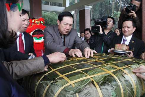 dang cap banh chung khong lo cung tien than mau chu tich ho chi minh hinh 3