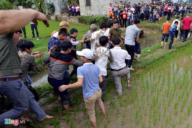 Hang tram thanh nien giam dap, cuop chieu mong sinh con trai hinh anh 5