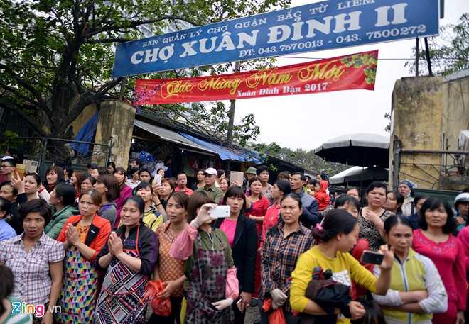 Hang nghin nguoi chay theo 'kieu bay' giua thu do hinh anh 11