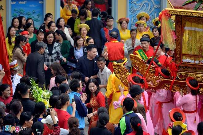 Hang nghin nguoi chay theo 'kieu bay' giua thu do hinh anh 9