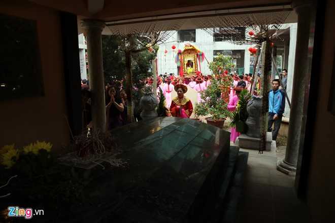 Hang nghin nguoi chay theo 'kieu bay' giua thu do hinh anh 7