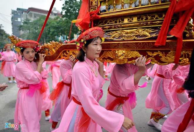 Hang nghin nguoi chay theo 'kieu bay' giua thu do hinh anh 3