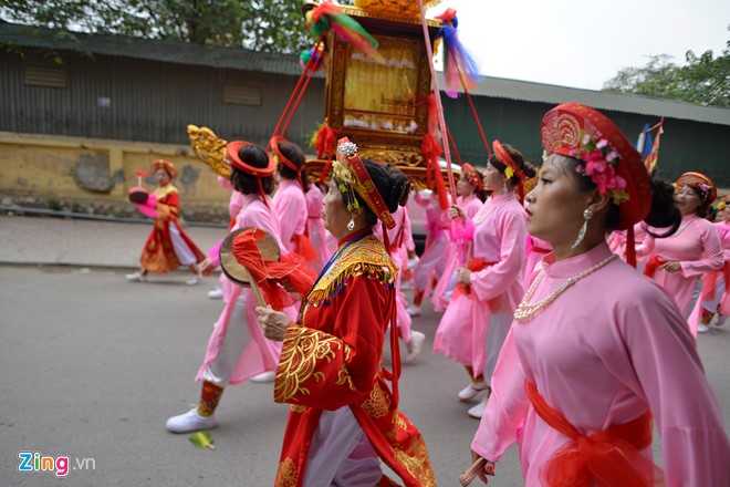 Hang nghin nguoi chay theo 'kieu bay' giua thu do hinh anh 4
