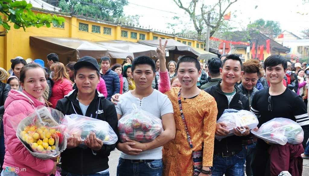 Dan mien Trung 'rong ran' o Hoi An xin loc dau nam hinh anh 6