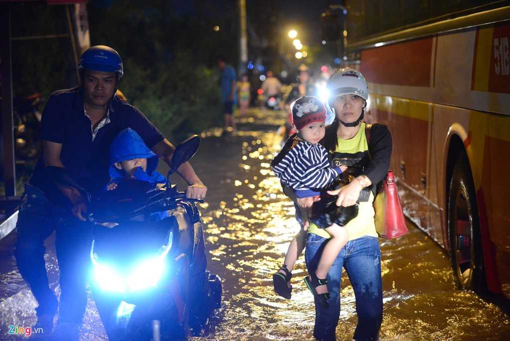 Dan Sai Gon am con loi nuoc ngay trieu cuong dat dinh hinh anh 2