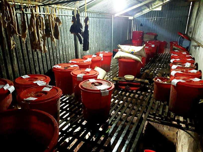 7 người chết vì ngộ độc: Người bán rượu nói gì?