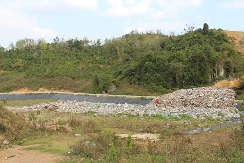 dan-mac-man-an-com-vi-ruoi-nhieu-bat-thuong-o-lang-son-1