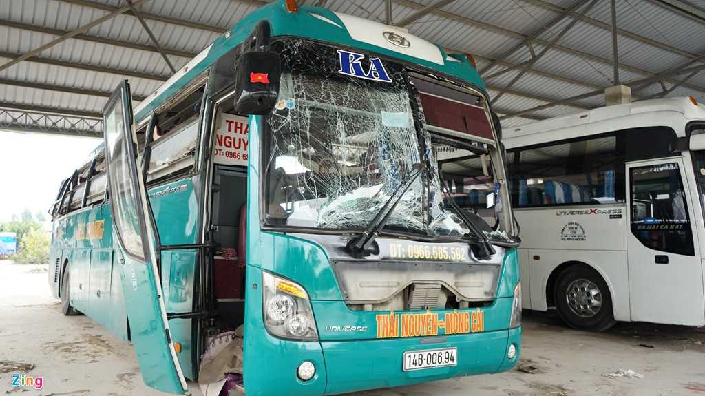 Ben trong xe giuong nam phat no giua dem lam 2 nguoi chet hinh anh 3