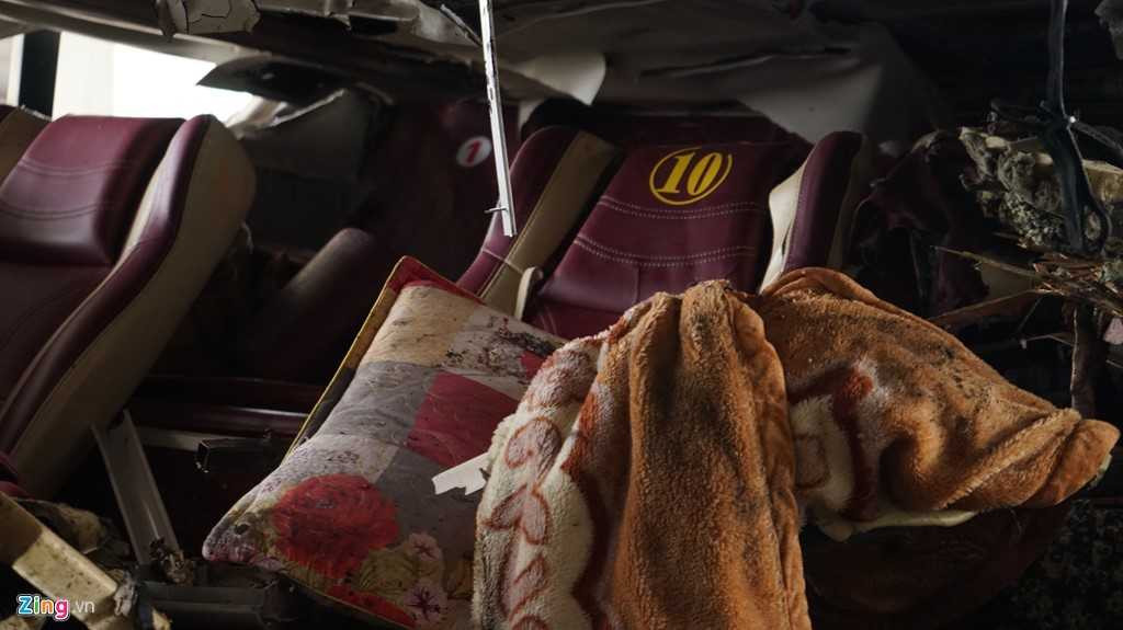 Ben trong xe giuong nam phat no giua dem lam 2 nguoi chet hinh anh 10