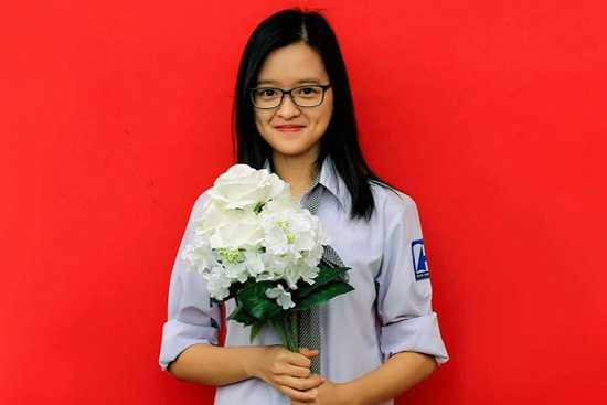 mot gia dinh que ha tinh co 2 con gai cung hoc dai hoc harvard