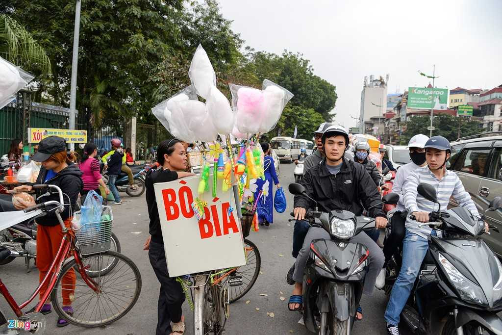 Le hoi hoa hong Bulgaria e khach, ve cho den giam gia hinh anh 15