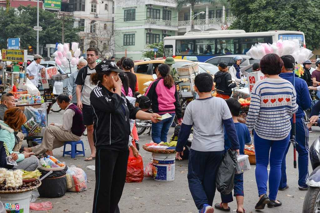 Le hoi hoa hong Bulgaria e khach, ve cho den giam gia hinh anh 3