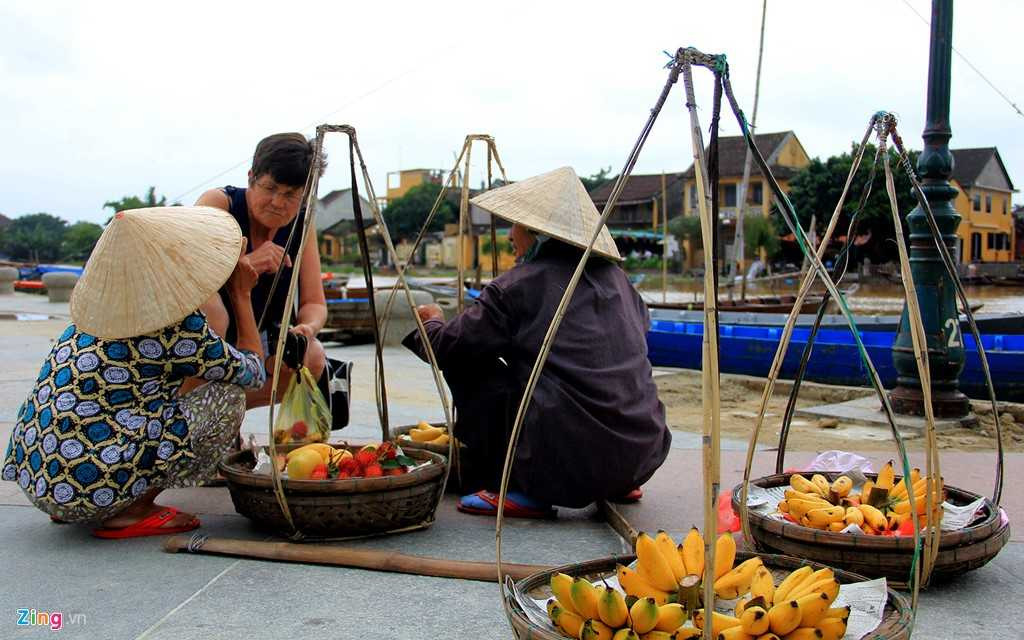 Cuu Bi thu Hoi An hien ke quan ly via he pho Tay cho ong Doan Ngoc Hai hinh anh 3