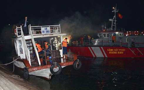 quang ninh moi bo cong an vao cuoc dieu tra vu chay tau du lich hinh 1