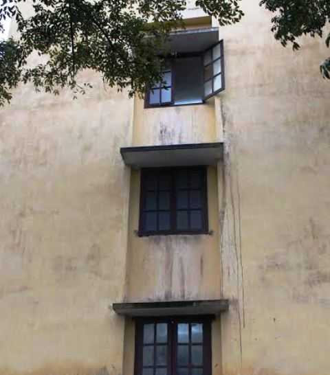  Tầng 3 của Bệnh viện Sản - Nhi Ninh Bình, nơi bé 3 tuổi rơi xuống đất 