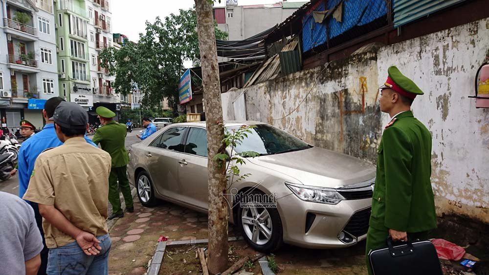 vỉa hè, quận 1, Chủ tịch Nguyễn Đức Chung, Ông Đoàn Ngọc Hải, giành vỉa hè, Hà Nội, dẹp vỉa hè