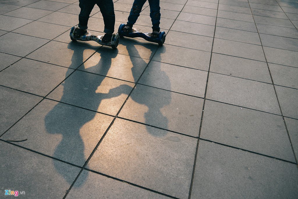 Nhung manh doi muu sinh tren pho di bo hinh anh 3