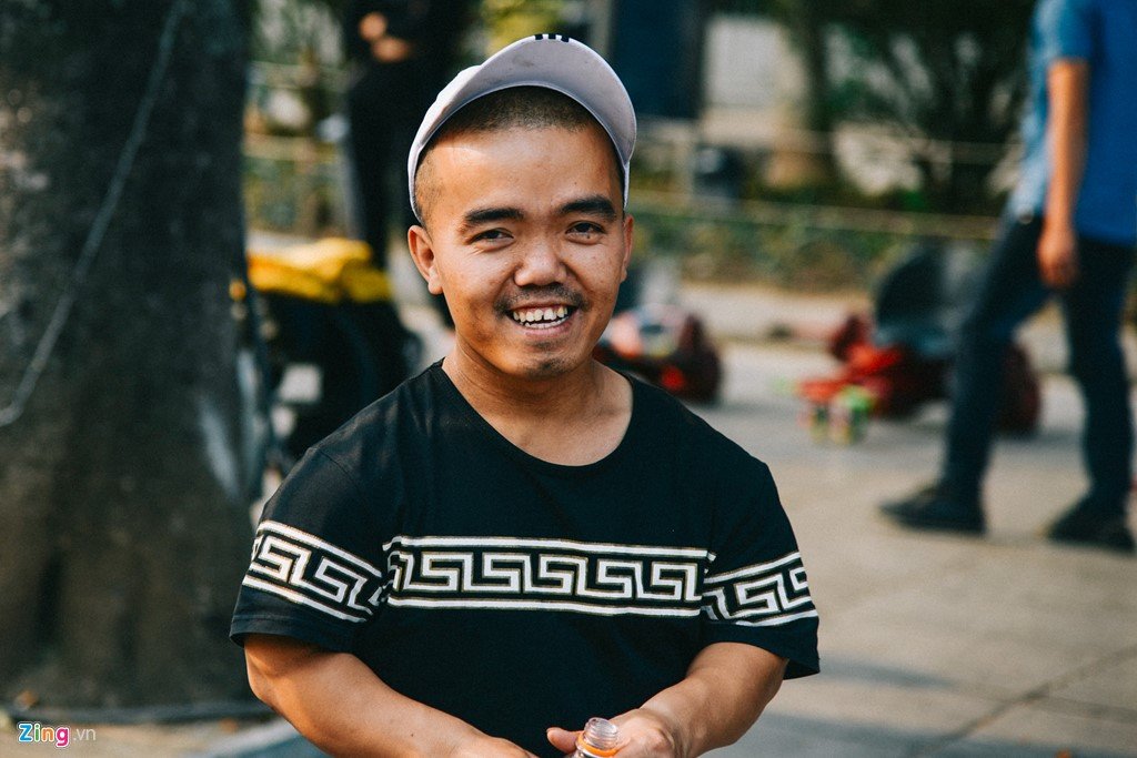 Nhung manh doi muu sinh tren pho di bo hinh anh 5