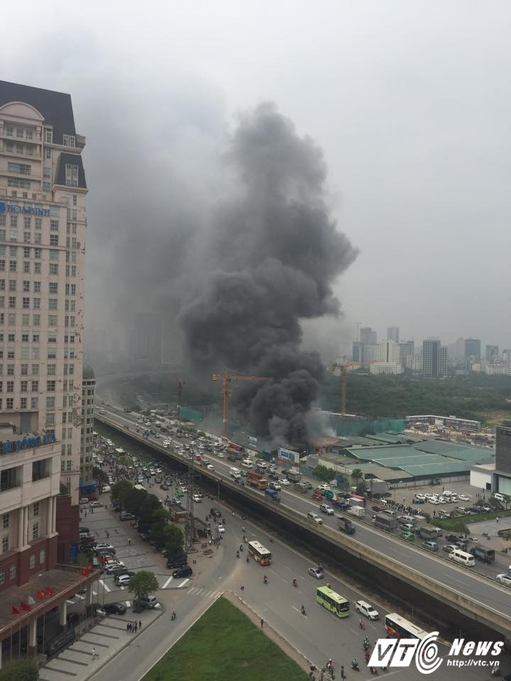 17841879_1350623678341178