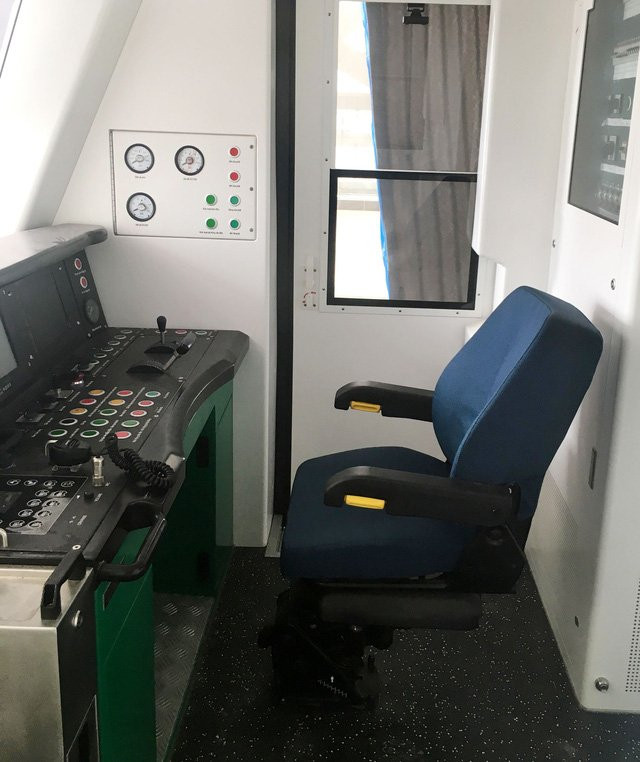 Cabin hệ thống điều khiển tàu đường sắt trên cao