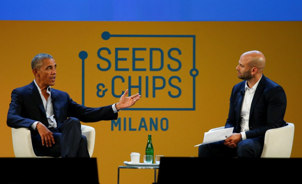 Obama xuat hien day phong cach o kinh do thoi trang Milan hinh anh 4