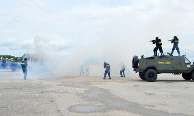 Ra mat doi canh sat co dong dac nhiem tai Phu Quoc hinh anh 1