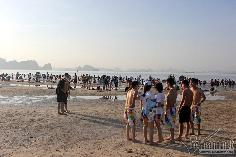 nắng nóng, nắng gay gắt, nóng kỷ lục, nóng thiêu đốt, Bãi Cháy, Quảng Ninh, Hạ Long