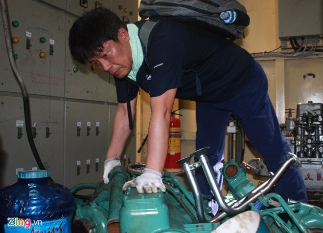 Ngu dan to bi don vi dong tau doa giet khi ghi hinh hanh vi gian doi hinh anh 2