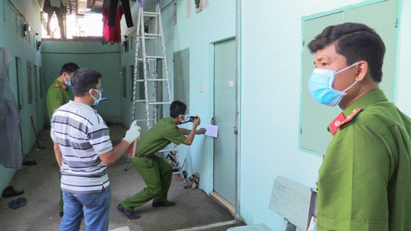 Bắt kẻ sát hại 1 phụ nữ rồi phủ kín chăn - ảnh 2