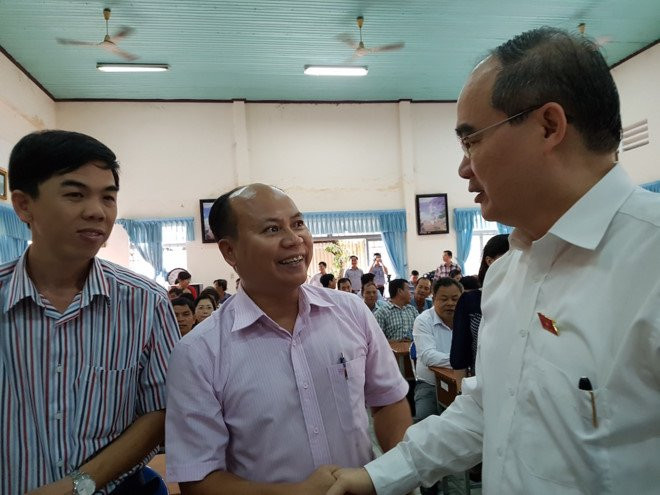 Bi thu Nhan: Toi da viet thu gui Thu tuong kien nghi ve Tan Son Nhat hinh anh 1