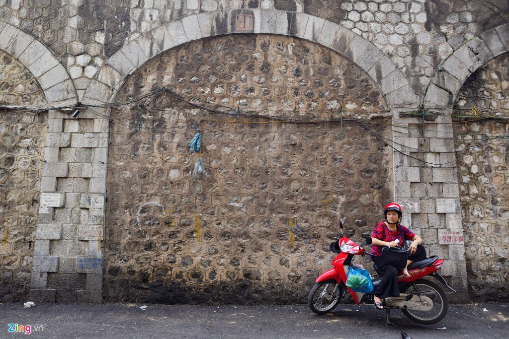 Ha Noi duc thong 127 vom cau tram tuoi bi bit kin nhieu nam hinh anh 4