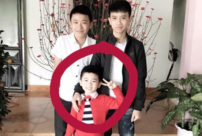 Be trai 6 tuoi mat tich khi me nau com toi hinh anh 1