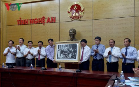 dai tieng noi viet nam va tinh nghe an hop tac truyen thong hinh 4