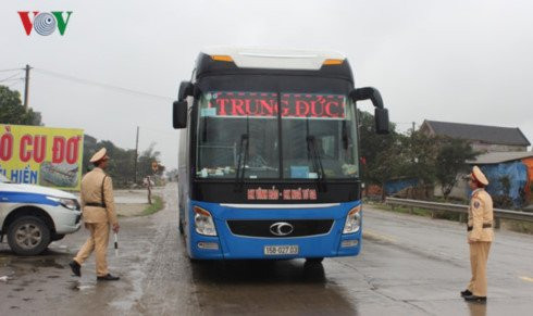 hang trieu chu xe sap bi xu phat vi lai xe khong co giay to goc hinh 3