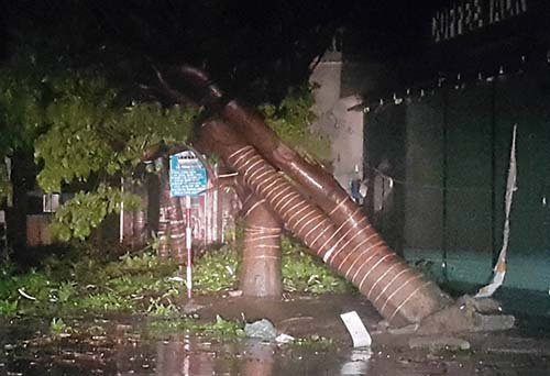 bao-can-quet-hon-3-gio-o-nghe-an-ha-tinh-1