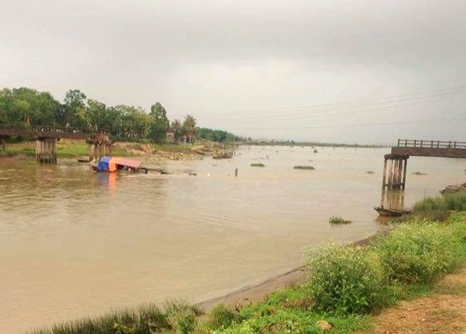 Tau cho cat dam sap cau o thanh hoa